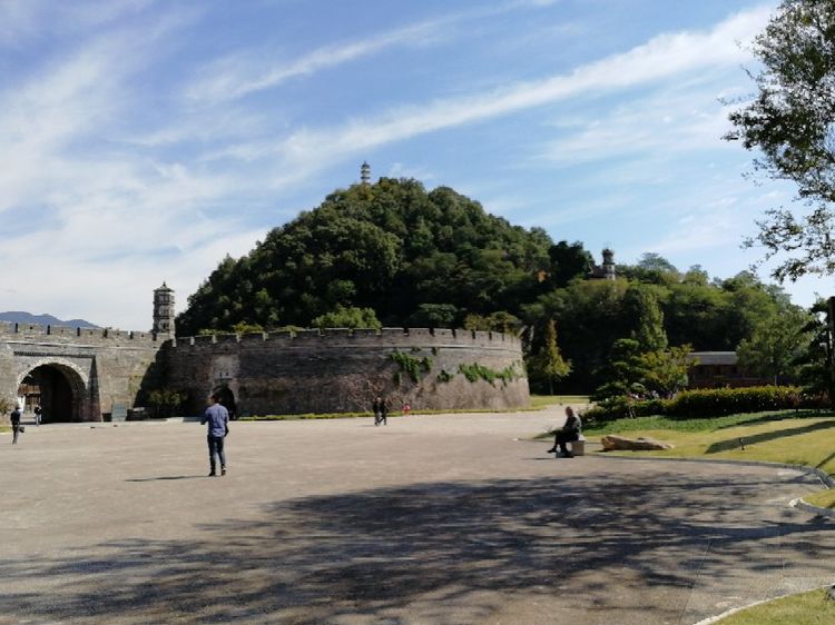 臺(tái)州府城墻(江南長城,位于浙江臨海市)內(nèi)外景色